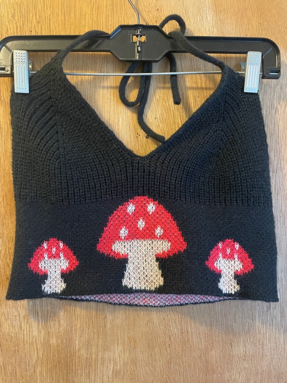 Black Soft Knit Mushroom Halter Crop Top - Red & Cream Graphic Sz. S